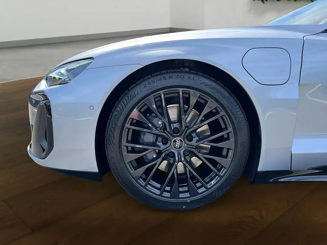 Audi e-tron GT - Thumbnail 14