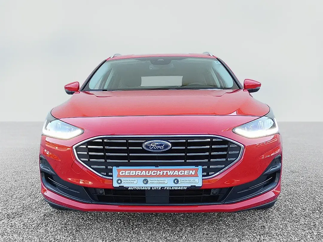 Ford Focus - Thumbnail 3