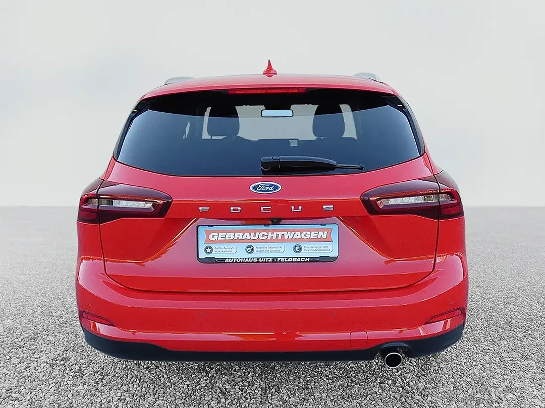 Ford Focus - Thumbnail 6