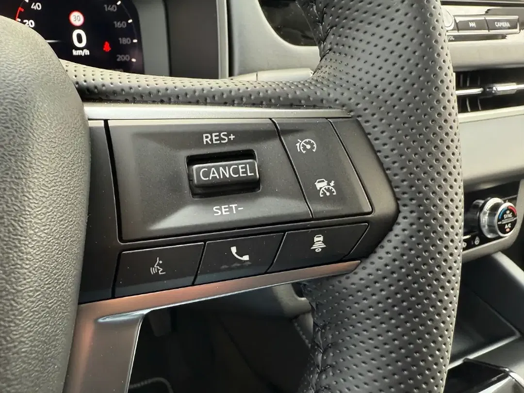 Mitsubishi Outlander - Thumbnail 10
