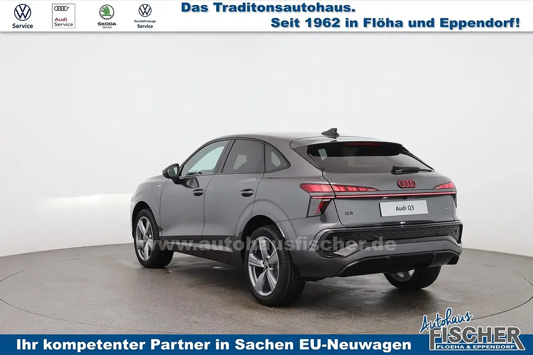 Audi Q3 - Thumbnail 3