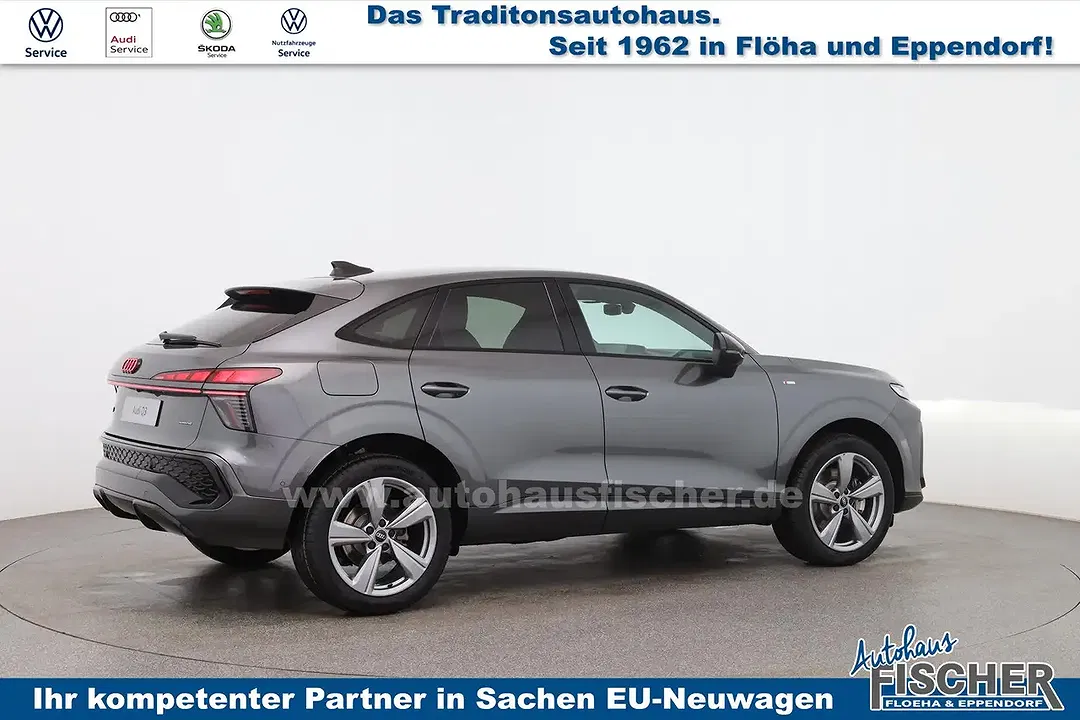Audi Q3 - Thumbnail 5
