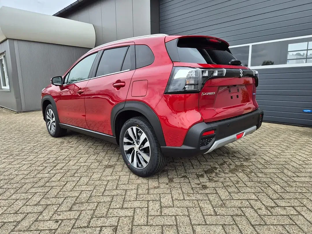 Suzuki S-Cross - Thumbnail 3