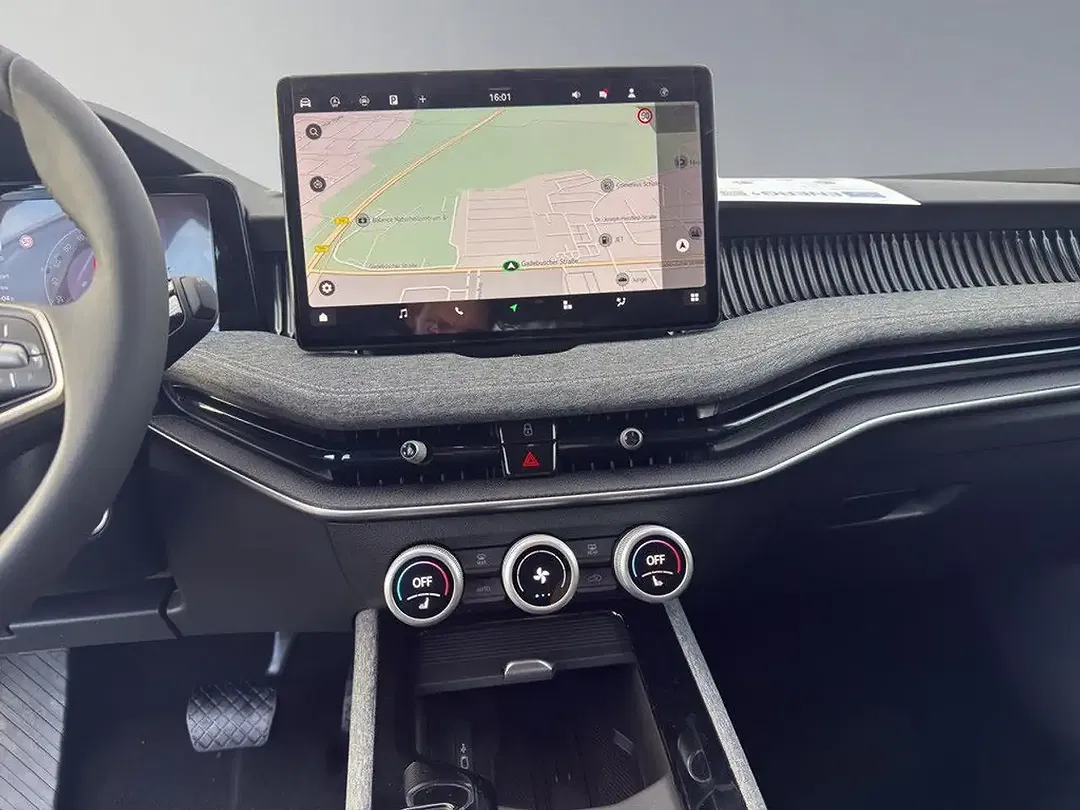 Skoda Superb - Thumbnail 14