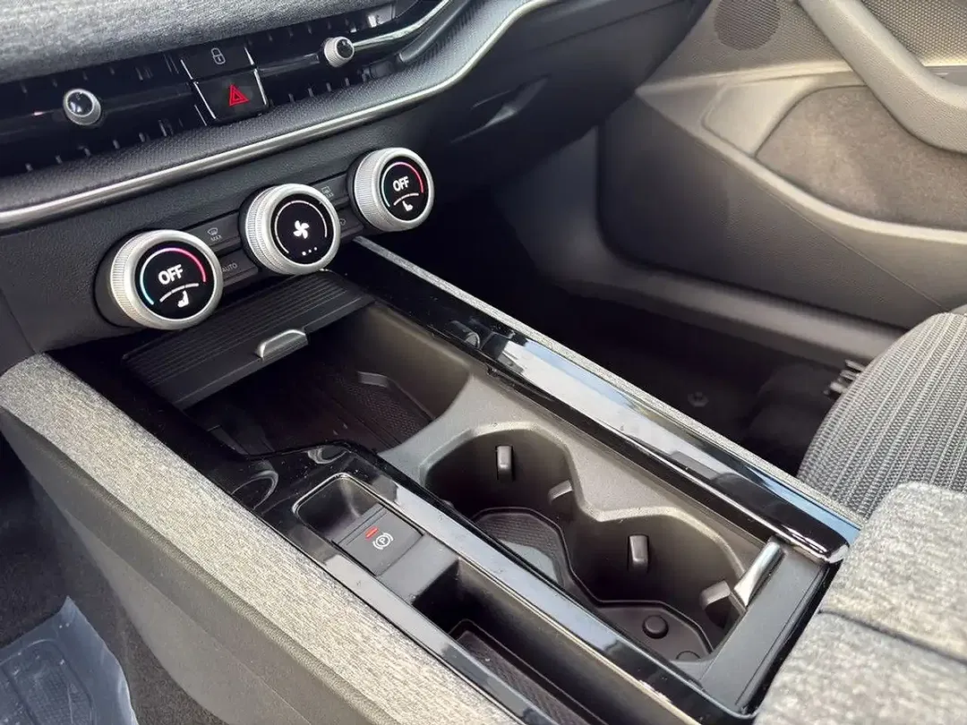 Skoda Superb - Thumbnail 15