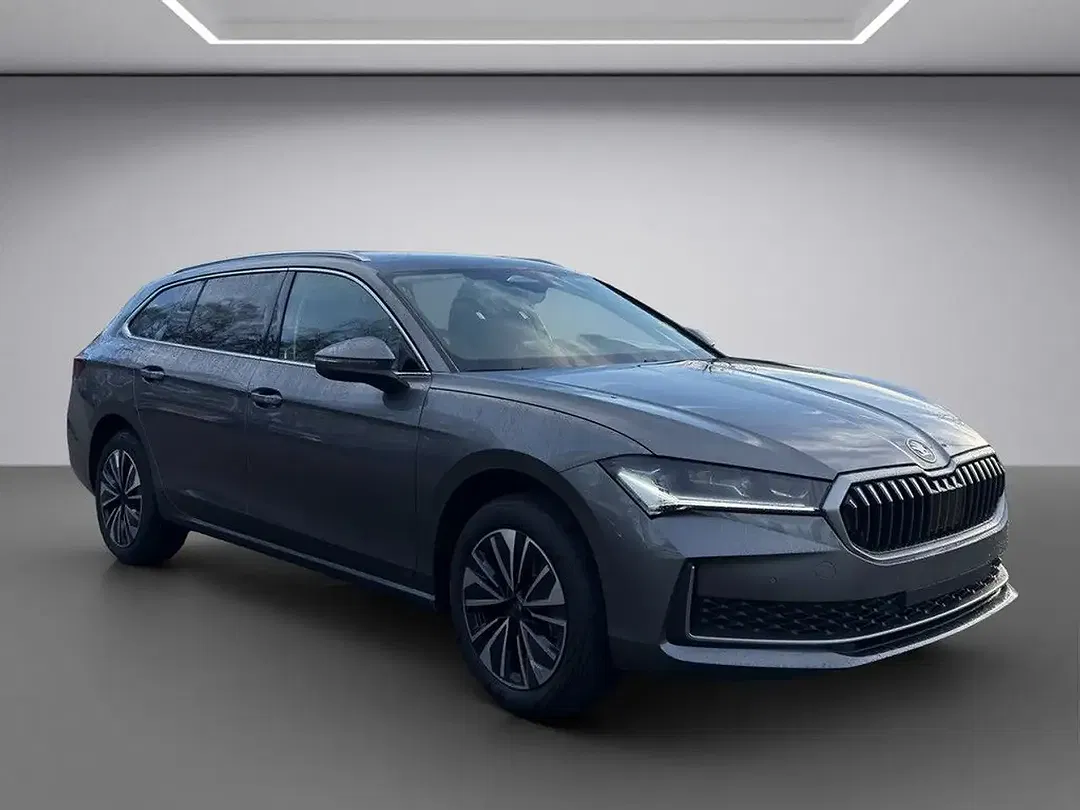 Skoda Superb - Thumbnail 6