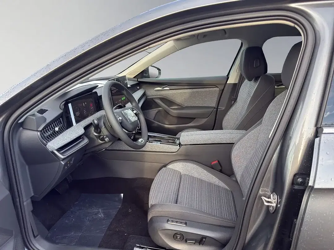 Skoda Superb - Thumbnail 9