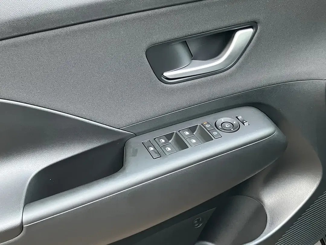 Hyundai KONA - Thumbnail 10