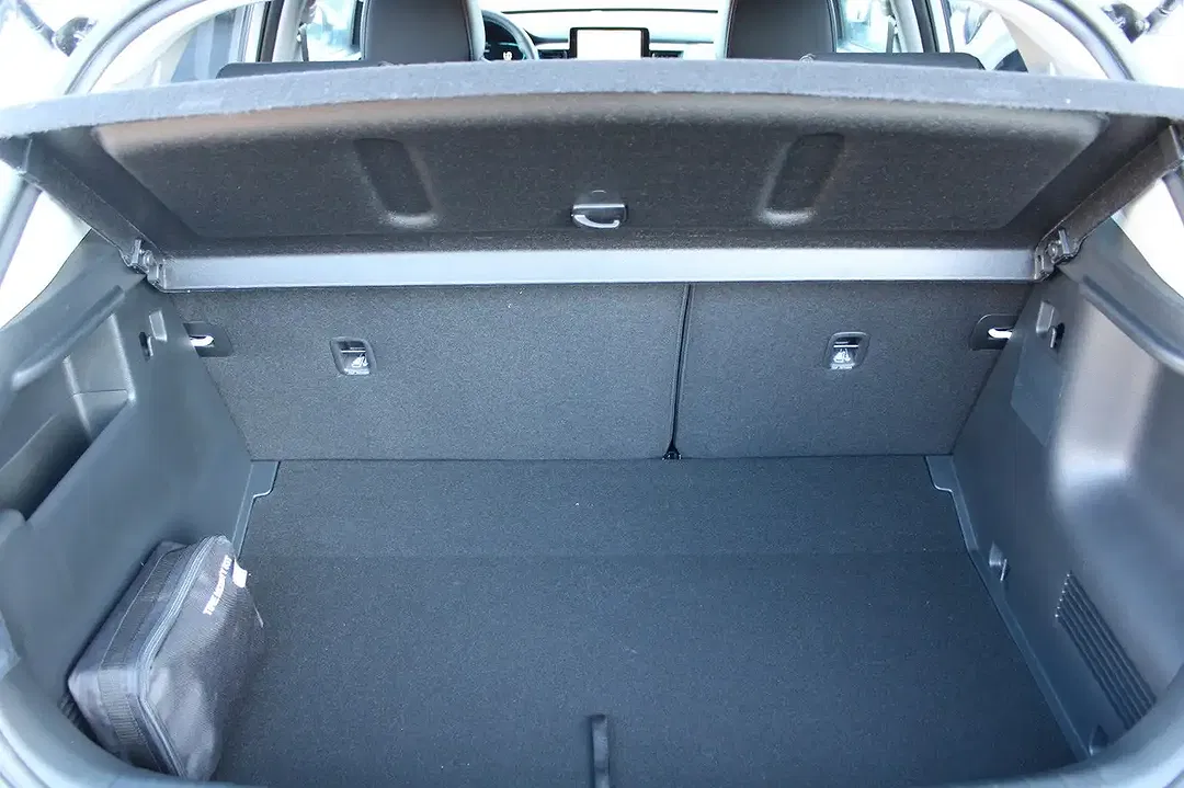 Kia Stonic - Thumbnail 11