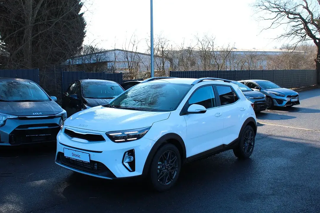 Kia Stonic - Thumbnail 3