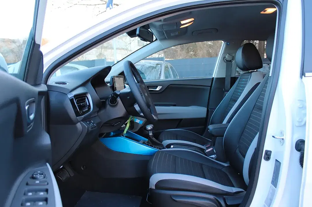 Kia Stonic - Thumbnail 8