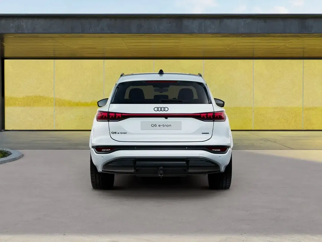 Audi Q6 e-tron - Thumbnail 4