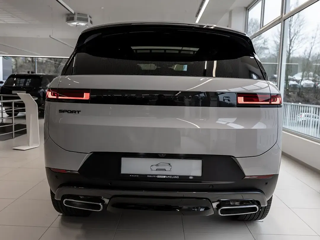 Land Rover Range Rover Sport - Thumbnail 3