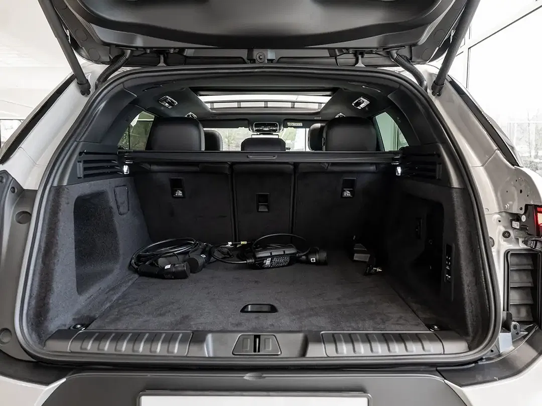 Land Rover Range Rover Sport - Thumbnail 7