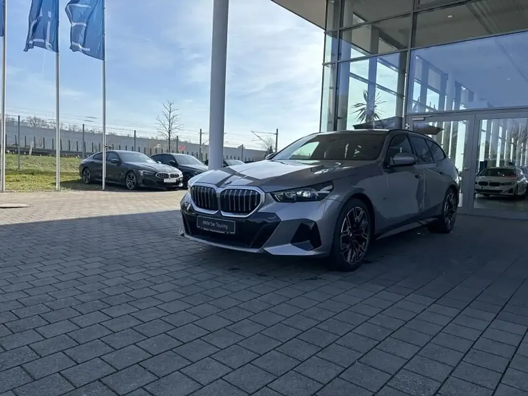 BMW 520 - Thumbnail 2