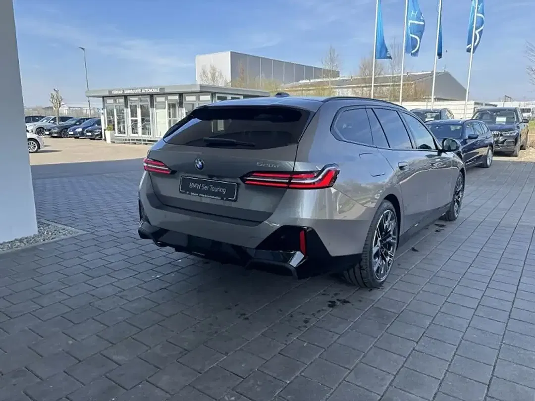 BMW 520 - Thumbnail 4