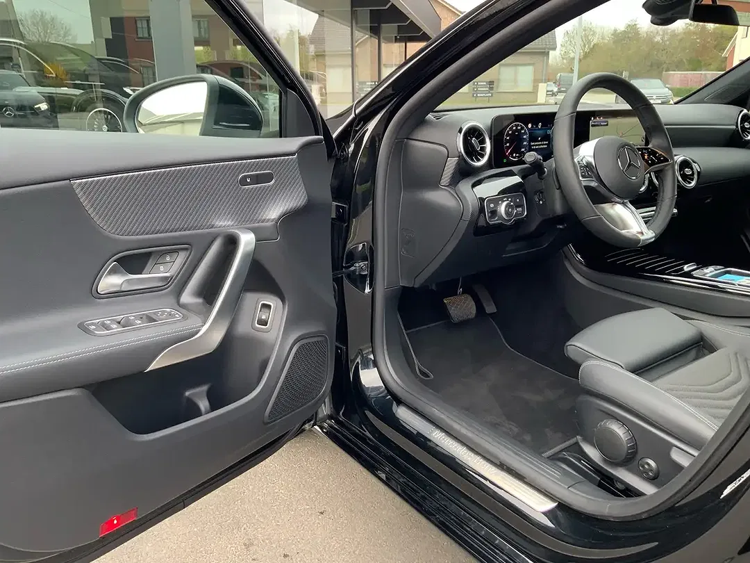 Mercedes-Benz A 250 - Thumbnail 6