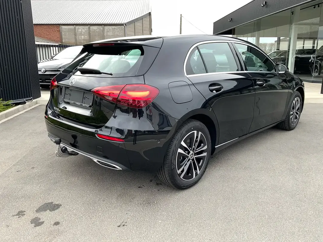 Mercedes-Benz A 250 - Thumbnail 9