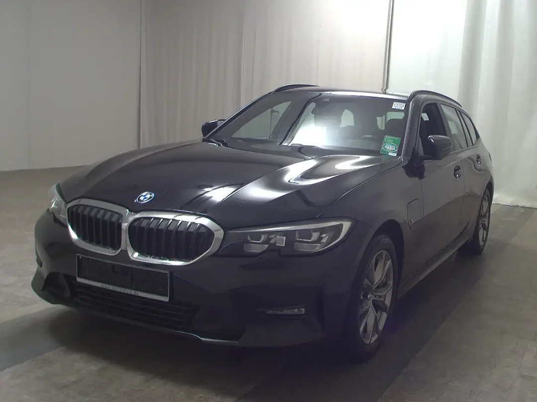 BMW 320 - Afbeelding 1