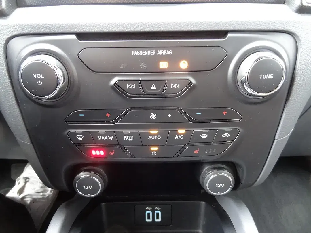 Ford Ranger - Thumbnail 15