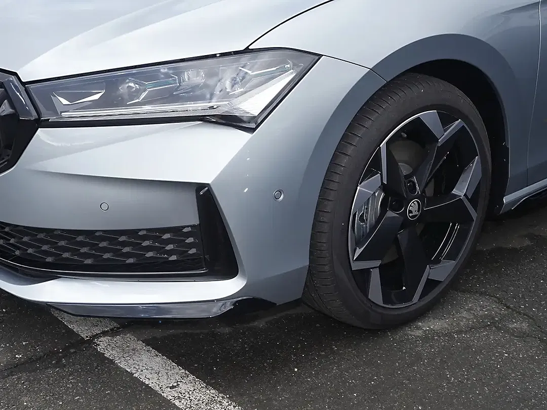 Skoda Superb - Thumbnail 12