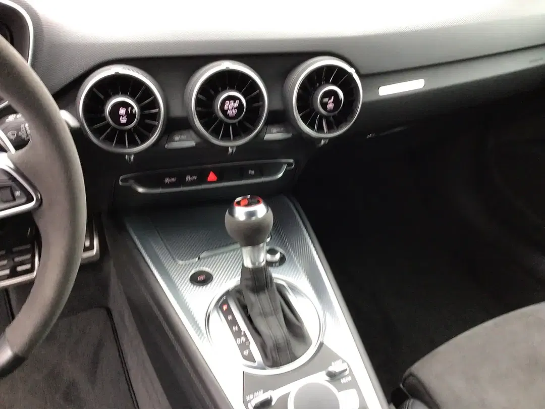 Audi TT RS - Thumbnail 9