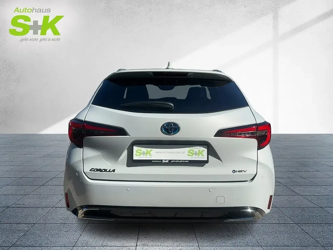 Toyota Corolla - Thumbnail 3