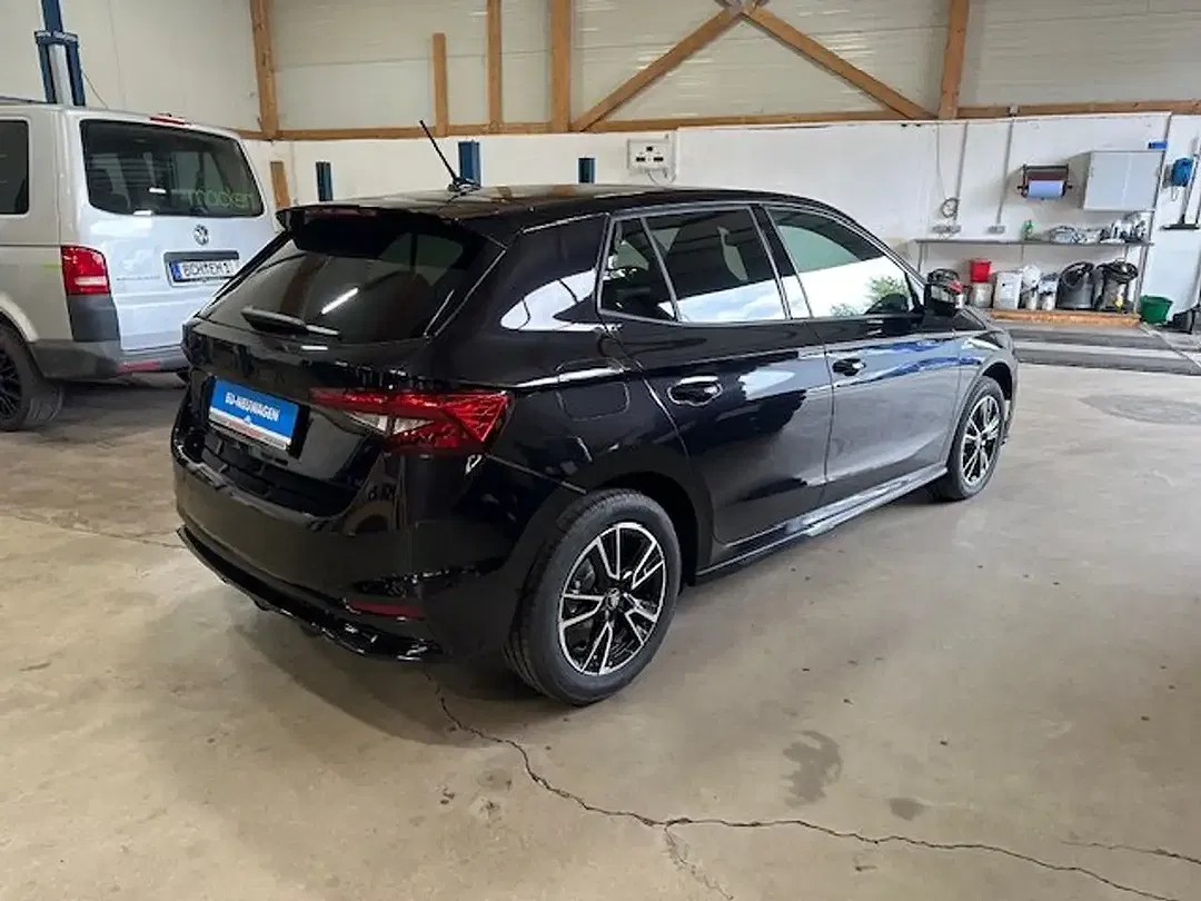 Skoda Fabia - Thumbnail 3