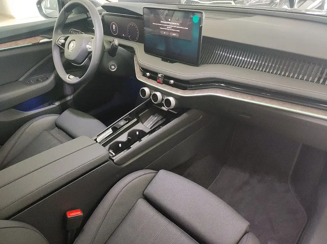 Skoda Superb - Thumbnail 15