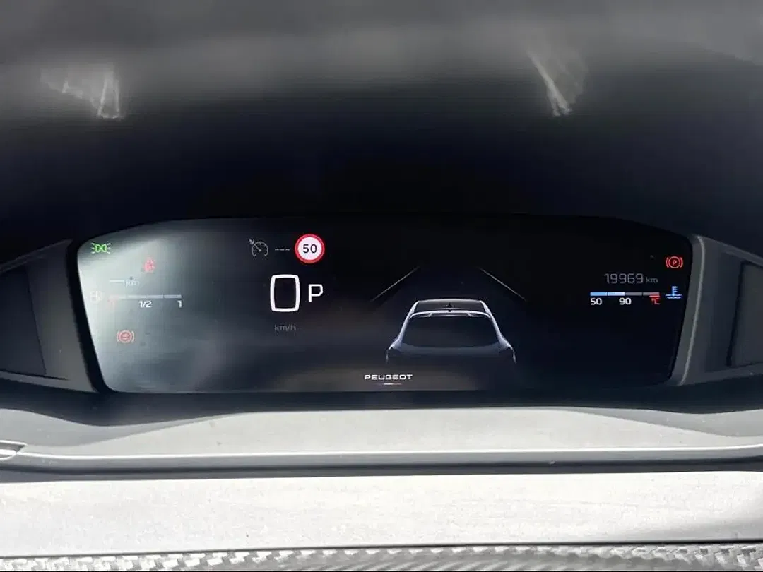 Peugeot 208 - Thumbnail 12