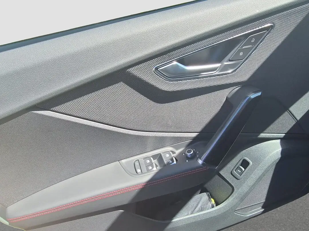 Audi Q2 - Thumbnail 12