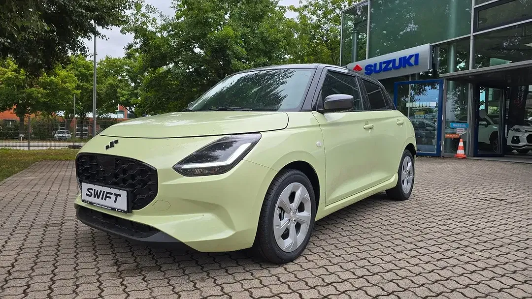 Suzuki Swift - Thumbnail 2