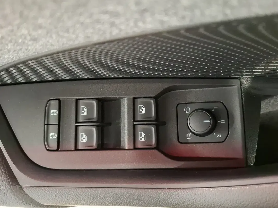Skoda Octavia - Thumbnail 11