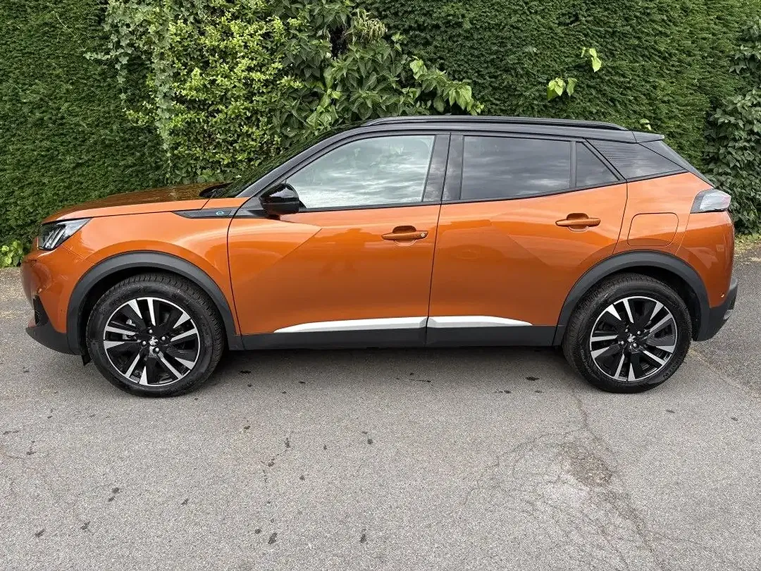 Peugeot 2008 - Thumbnail 2