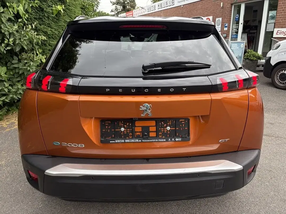Peugeot 2008 - Thumbnail 6