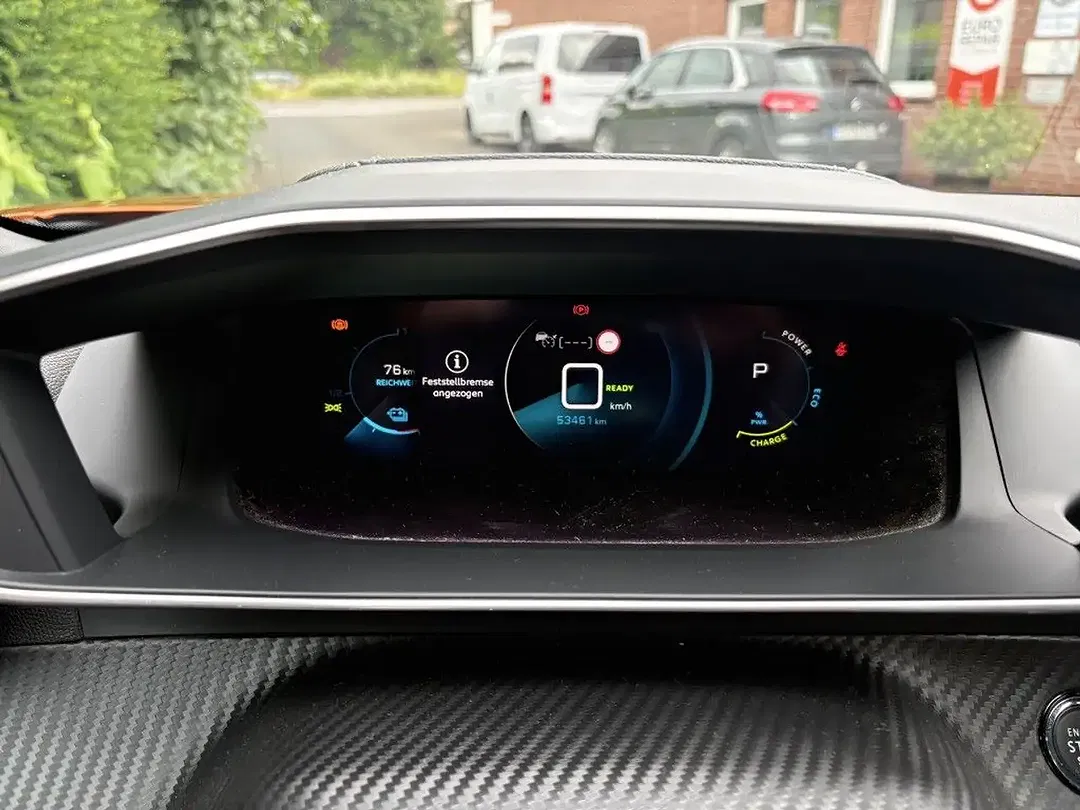 Peugeot 2008 - Thumbnail 9