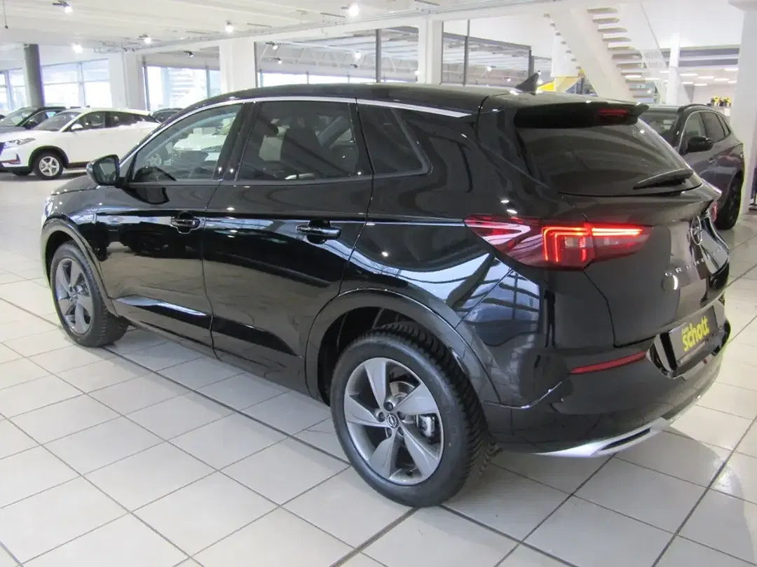 Opel Grandland - Thumbnail 4