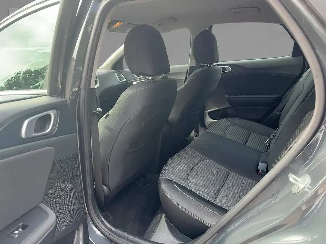 Kia XCeed - Thumbnail 8