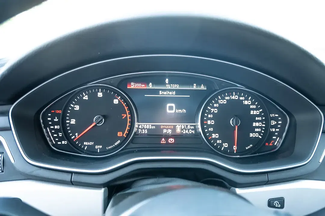 Audi A4 - Thumbnail 13