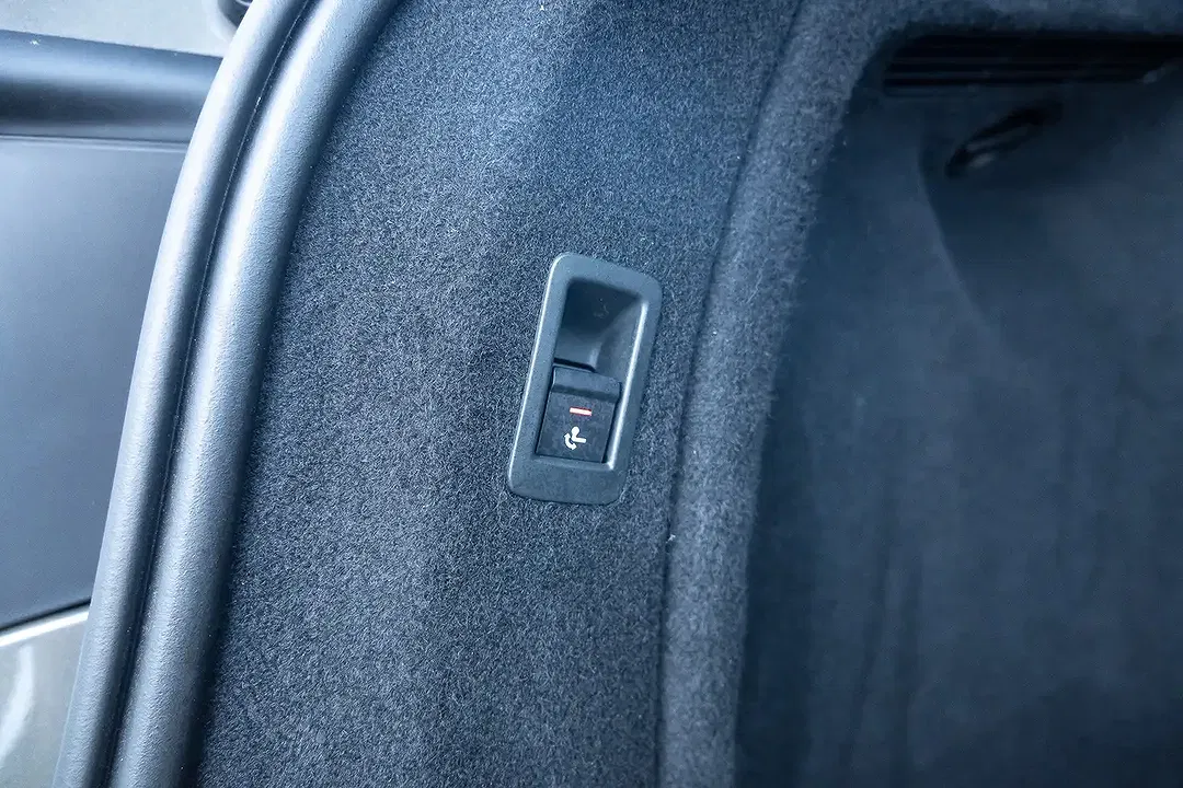 Audi A4 - Thumbnail 32