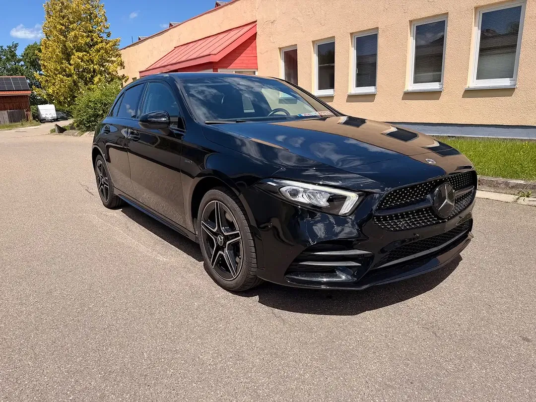 Mercedes-Benz A 250 - Thumbnail 3