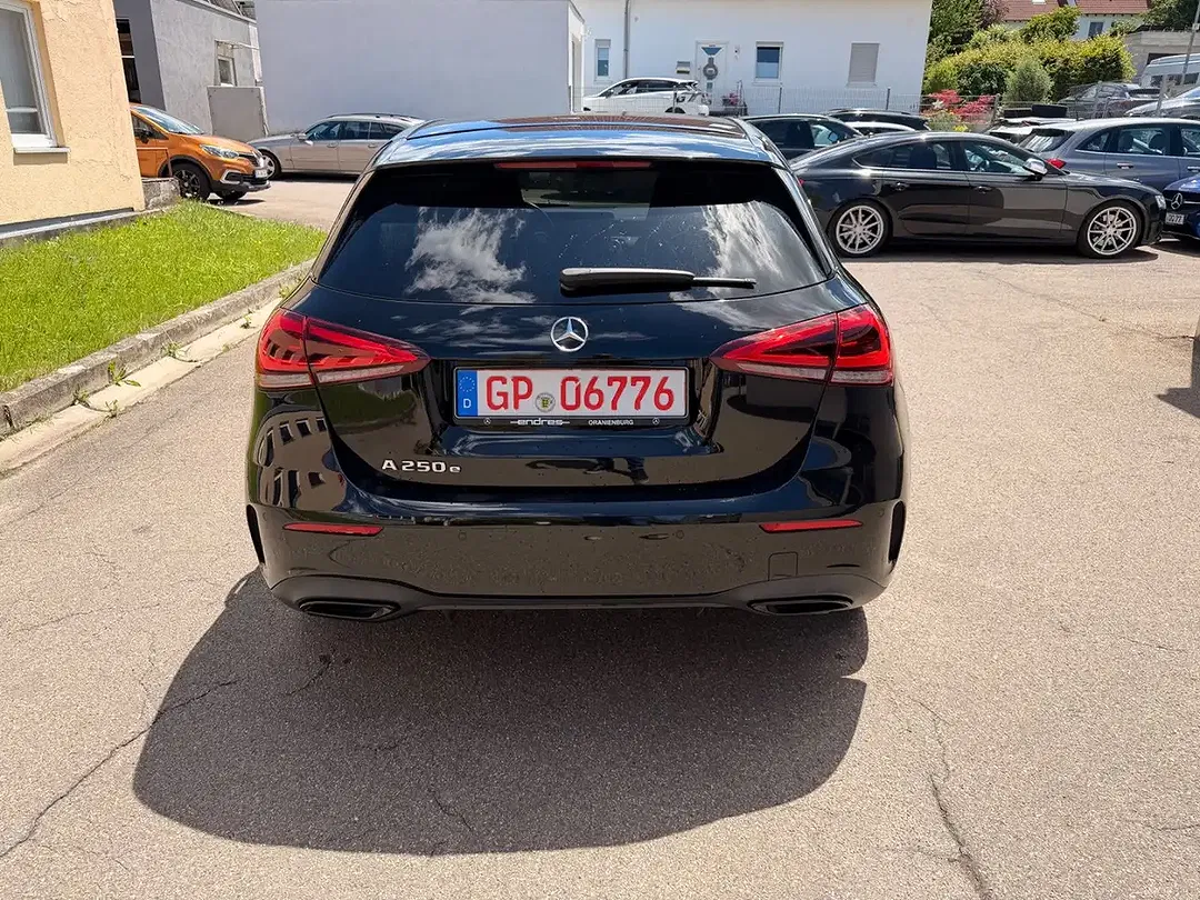 Mercedes-Benz A 250 - Thumbnail 6