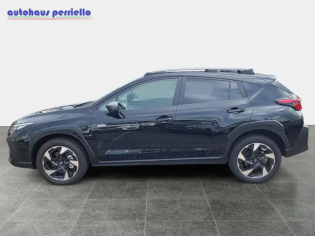 Subaru Crosstrek - Thumbnail 4