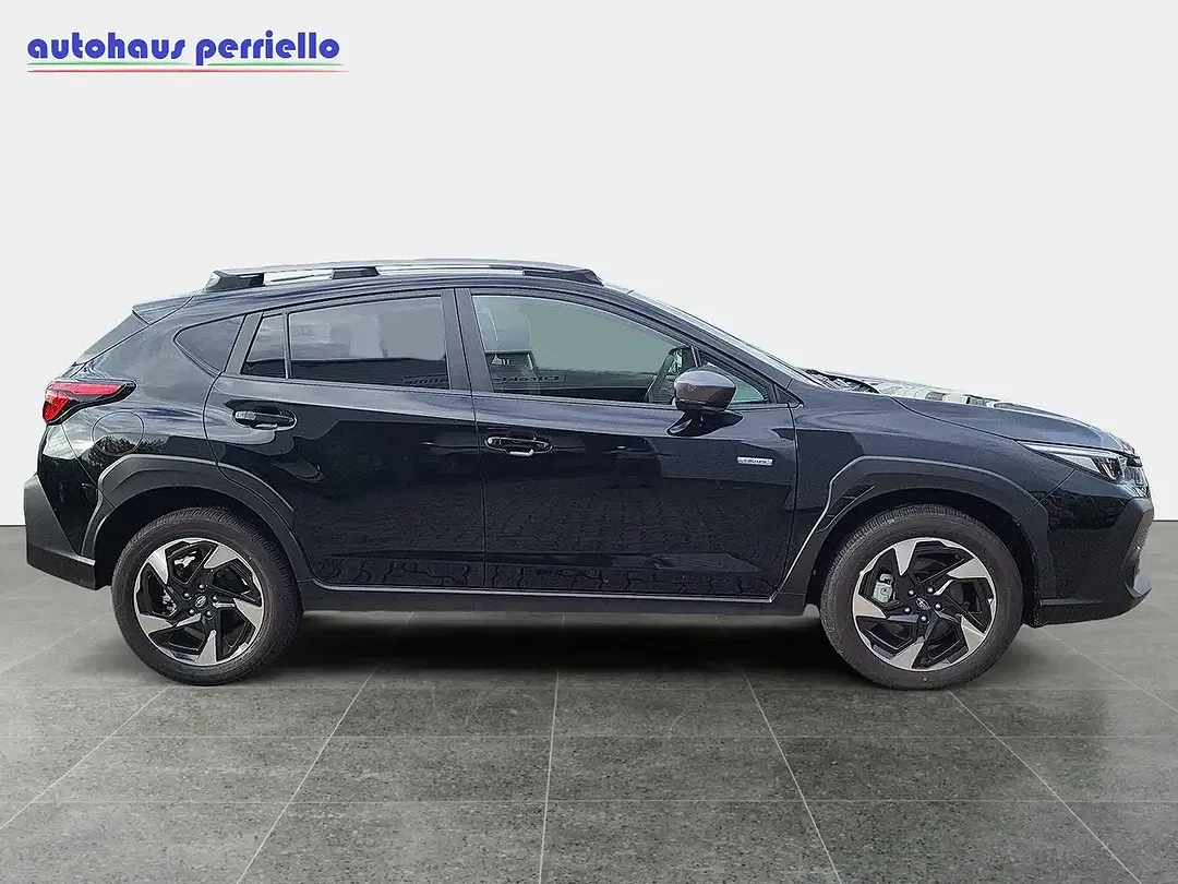 Subaru Crosstrek - Thumbnail 5