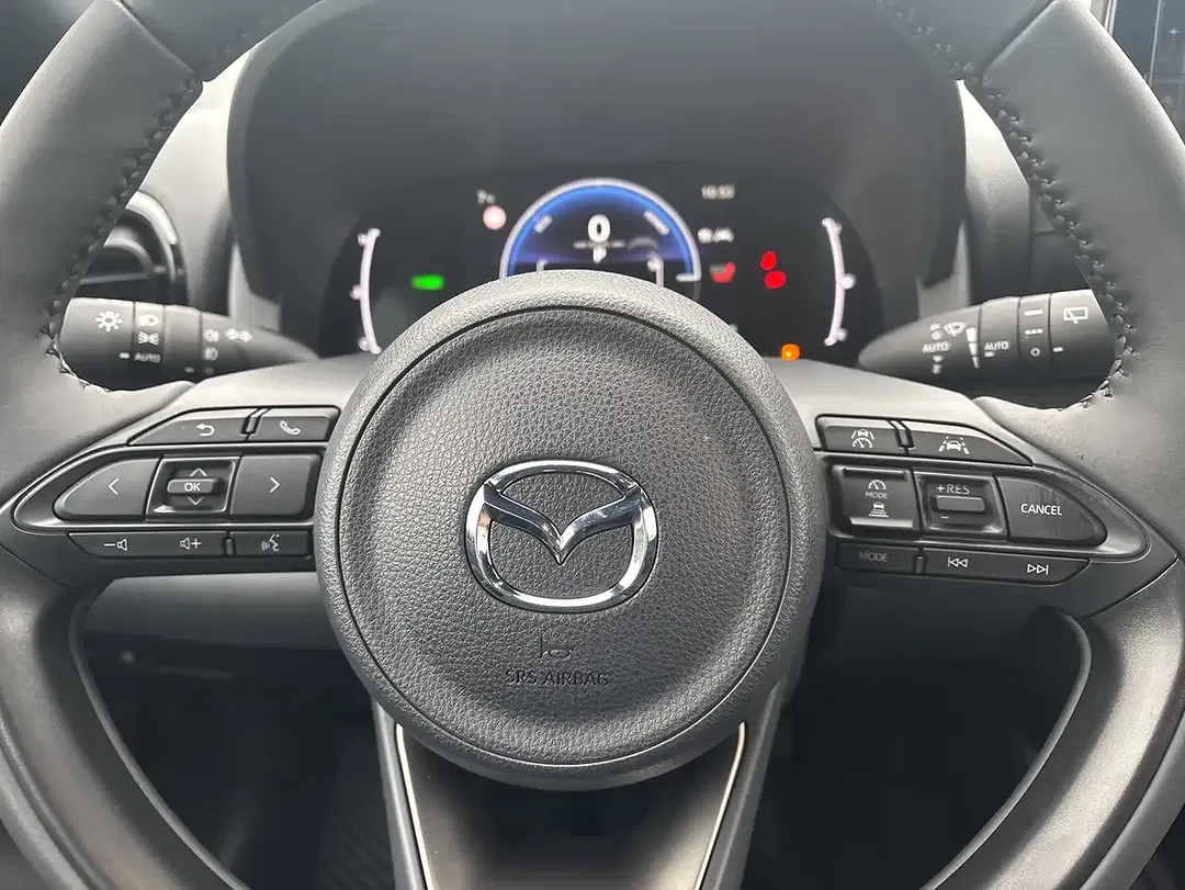 Mazda 2 - Thumbnail 12