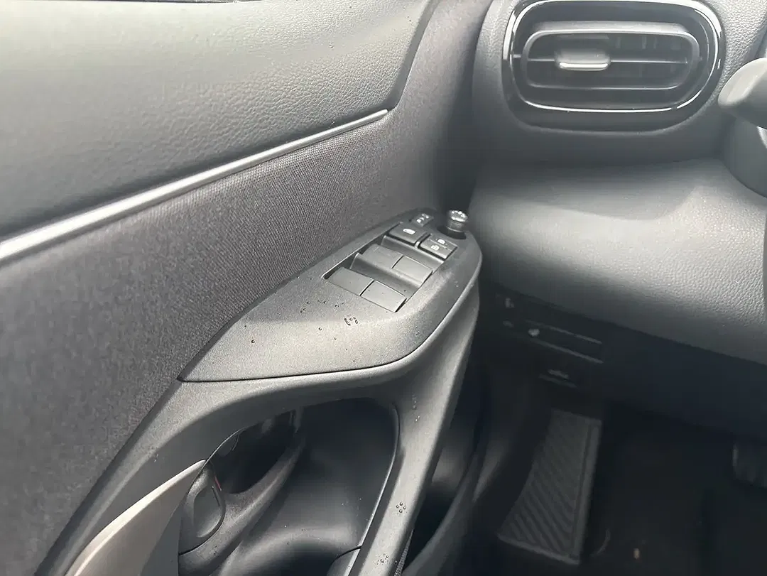 Mazda 2 - Thumbnail 13
