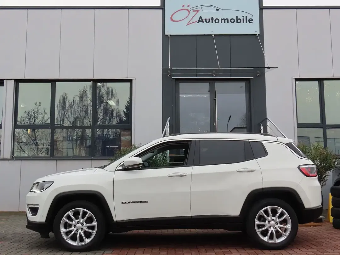Jeep Compass - Thumbnail 11