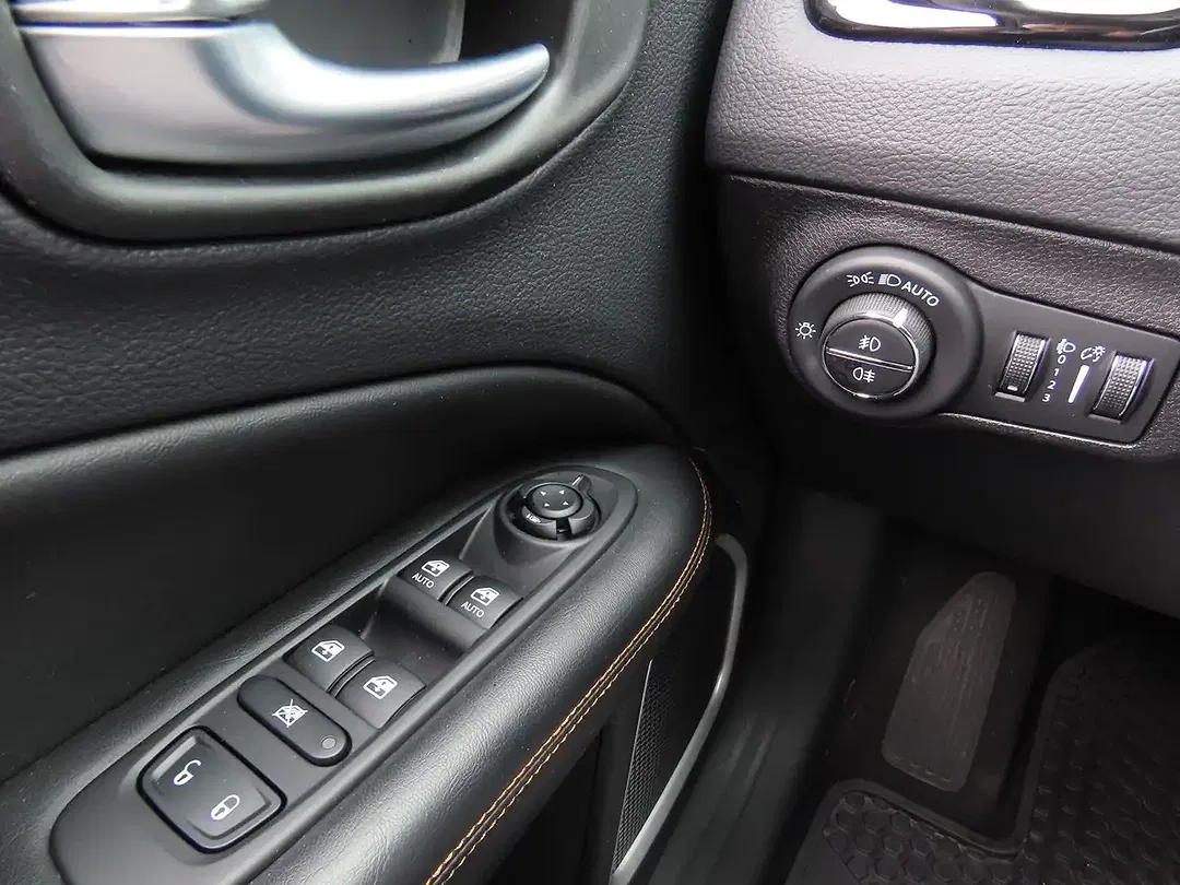 Jeep Compass - Thumbnail 15