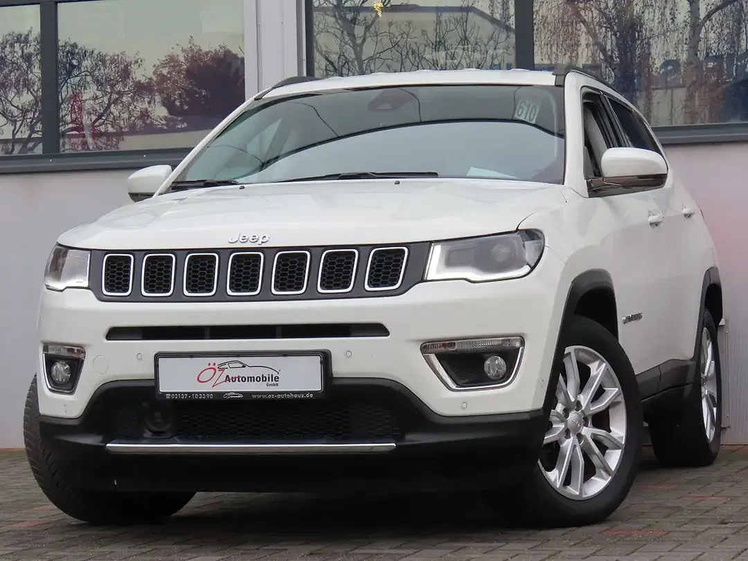 Jeep Compass - Thumbnail 4