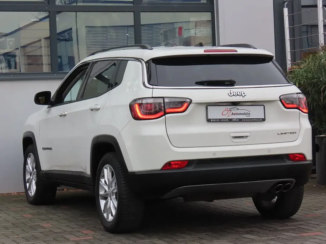 Jeep Compass - Thumbnail 9